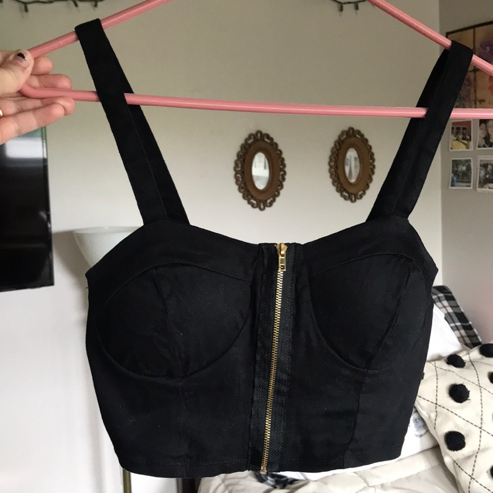 Black crop top